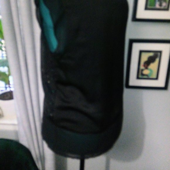 Vince Camuto Short-Sleeved Cutout Detail Blouse Sz S - Picture 8 of 15